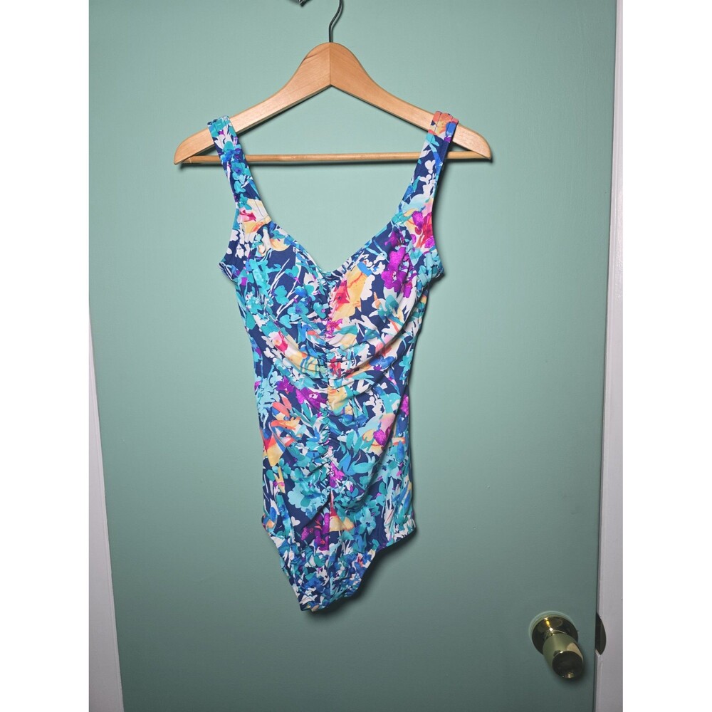 Maxine of Hollywood Shirred Front Girl Leg One Piece Women's Swimsuit 8